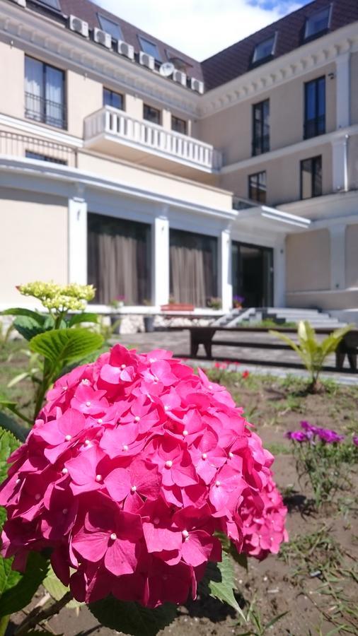 Spa Hotel Karakas Sukhumi Exterior photo